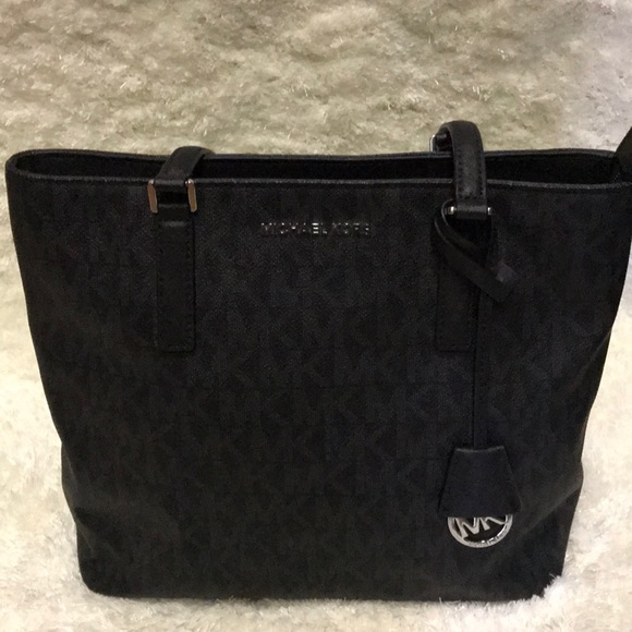 Michael Kors Handbags - Michael Kors Medium Morgan Tote